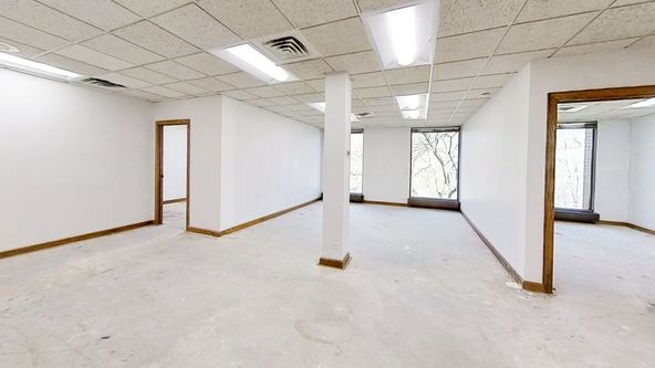 Oak Brook Office Suites: 1550 Spring Road, Oak Brook, IL 60523